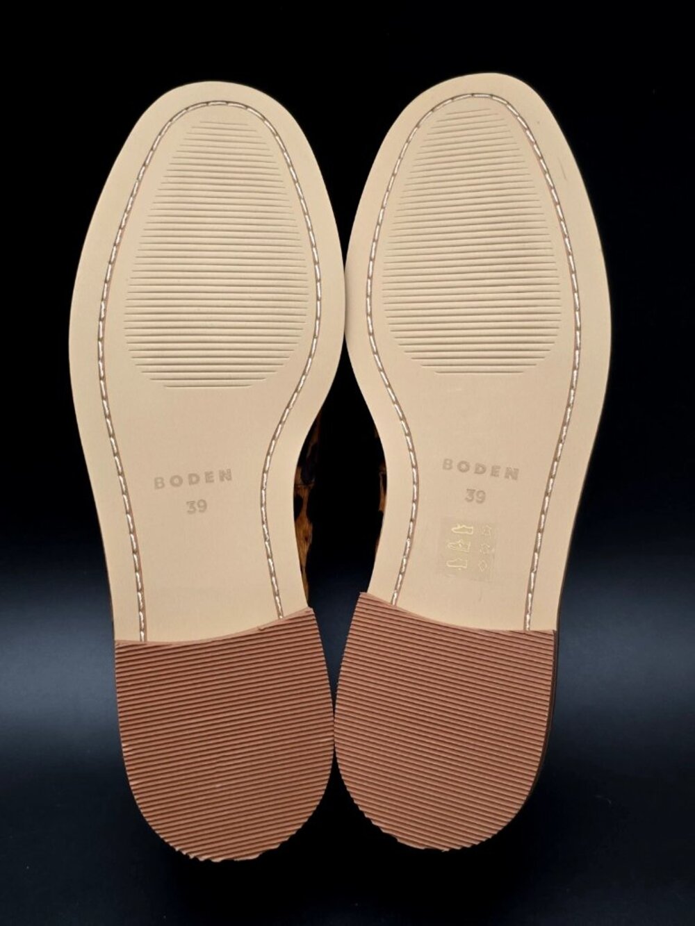 Boden Nya White Leopard Red Slip-on Penny Loafers Women's Size US 8 EU 39 NEW - Picture 11 of 12